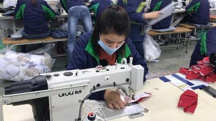 中国一个月出口38.6亿只口罩!越南称将成“世界大型口罩制造厂”